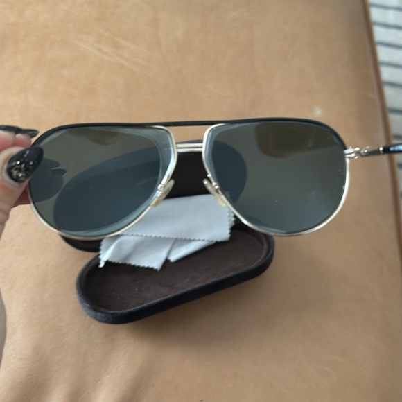 All scratched up Tom Ford - Picture 2 of 7